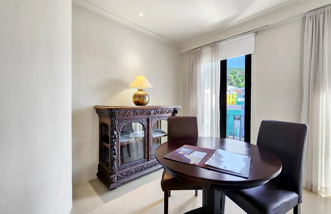 Rouge on Rose Boutique Hotel-1